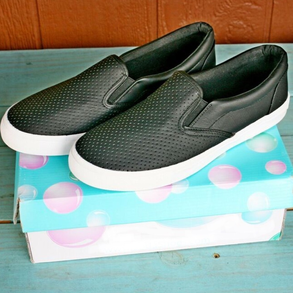 Perforated Platform Slip On Sneaker - Picture 6 of 9
